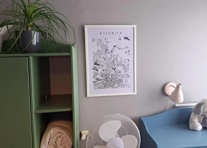 דירה Comfortable Close To Spodek קטוביץ